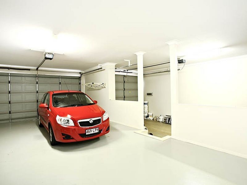 8 Bribie Close, Redland Bay QLD 4165