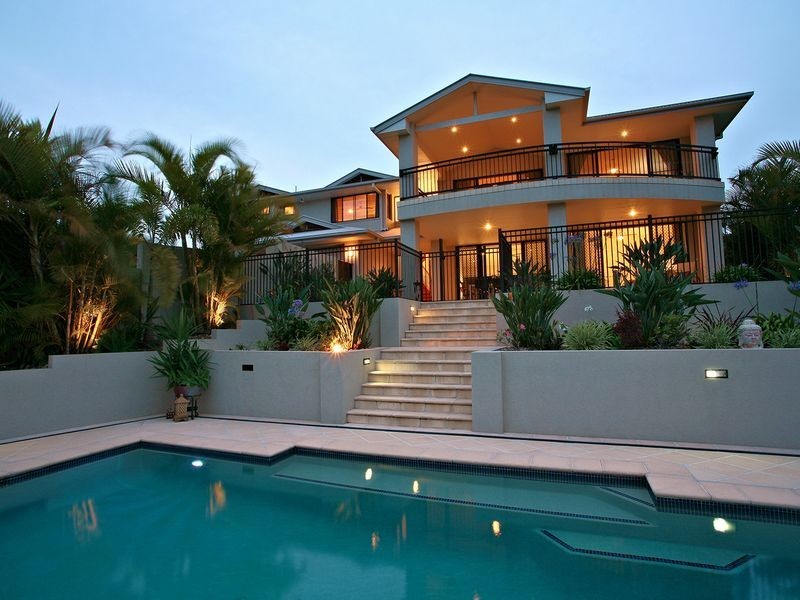 8 Bribie Close, Redland Bay QLD 4165