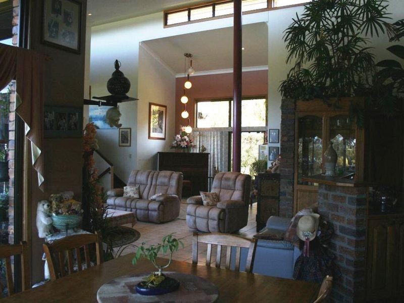 13 Muriel Street, Redland Bay QLD 4165