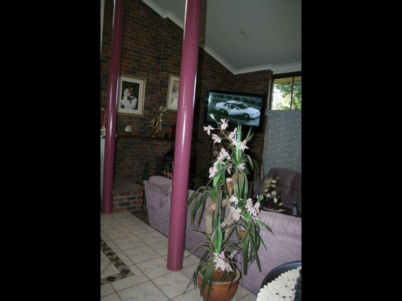 13 Muriel Street, Redland Bay QLD 4165