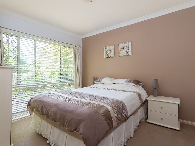 1 Gleneagles Court, Redland Bay QLD 4165