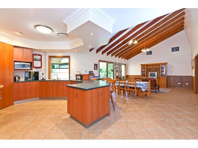 5 Twinspur Court, Victoria Point QLD 4165