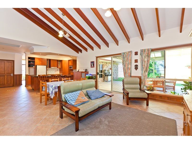 5 Twinspur Court, Victoria Point QLD 4165