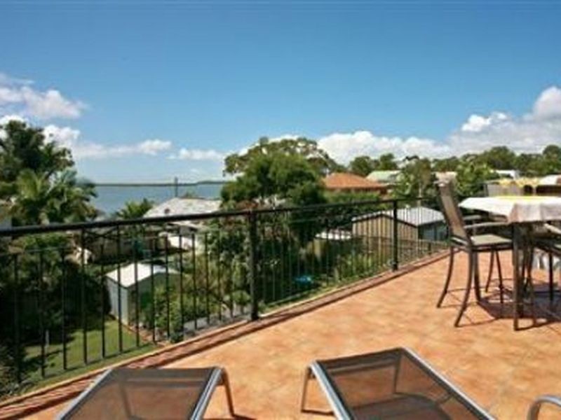 31 Rusbrook Street, Redland Bay QLD 4165