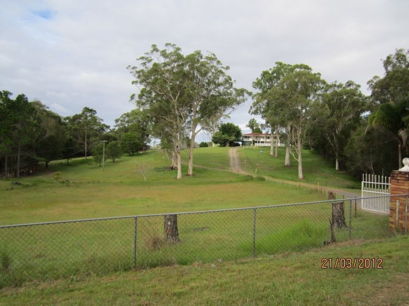 2 Rocky Passage Road, Redland Bay QLD 4165