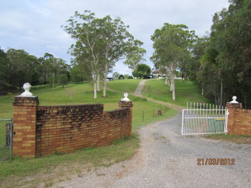 2 Rocky Passage Road, Redland Bay QLD 4165