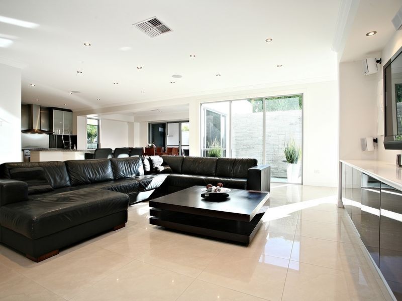 18 Lindeman Place, Redland Bay QLD 4165