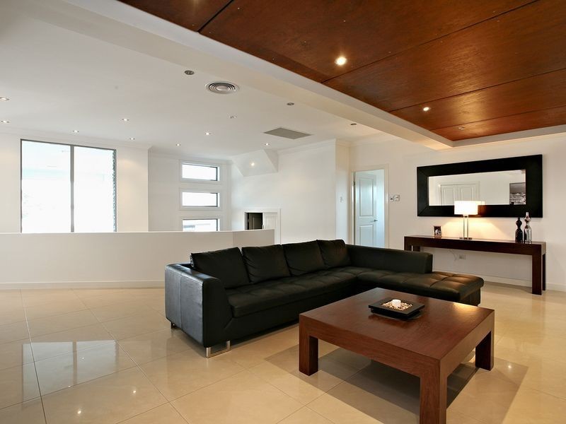 18 Lindeman Place, Redland Bay QLD 4165