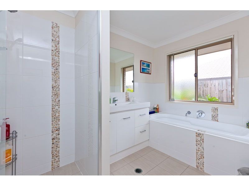 26 Torello Crescent, Victoria Point QLD 4165