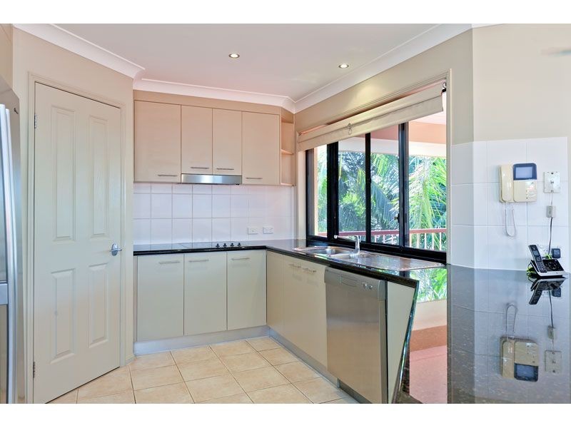 6 Mast Court, Redland Bay QLD 4165