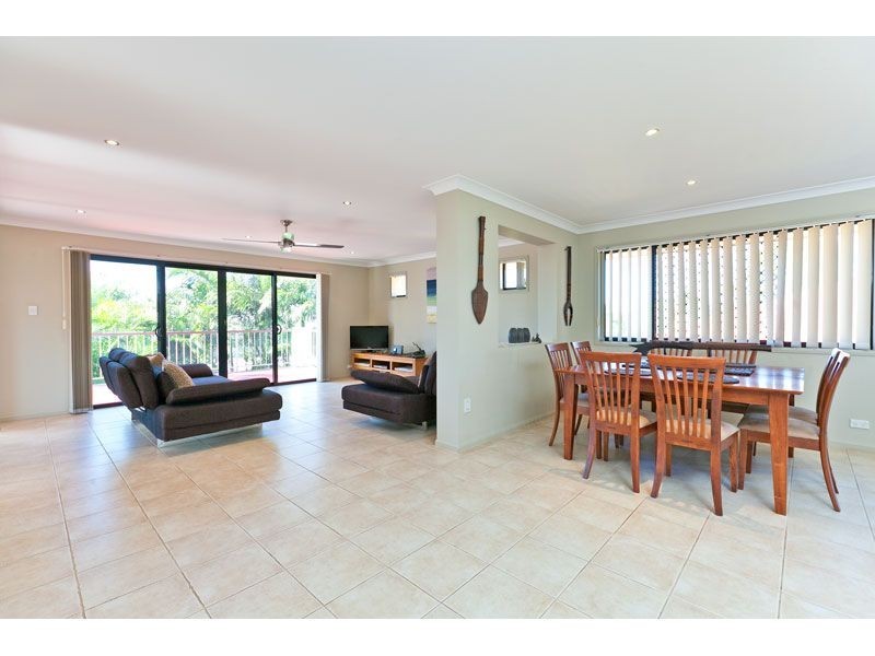6 Mast Court, Redland Bay QLD 4165