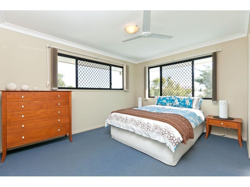 6 Mast Court, Redland Bay QLD 4165