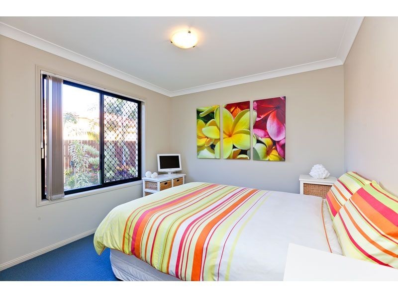 6 Mast Court, Redland Bay QLD 4165