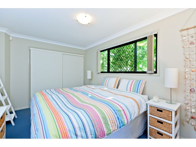 6 Mast Court, Redland Bay QLD 4165