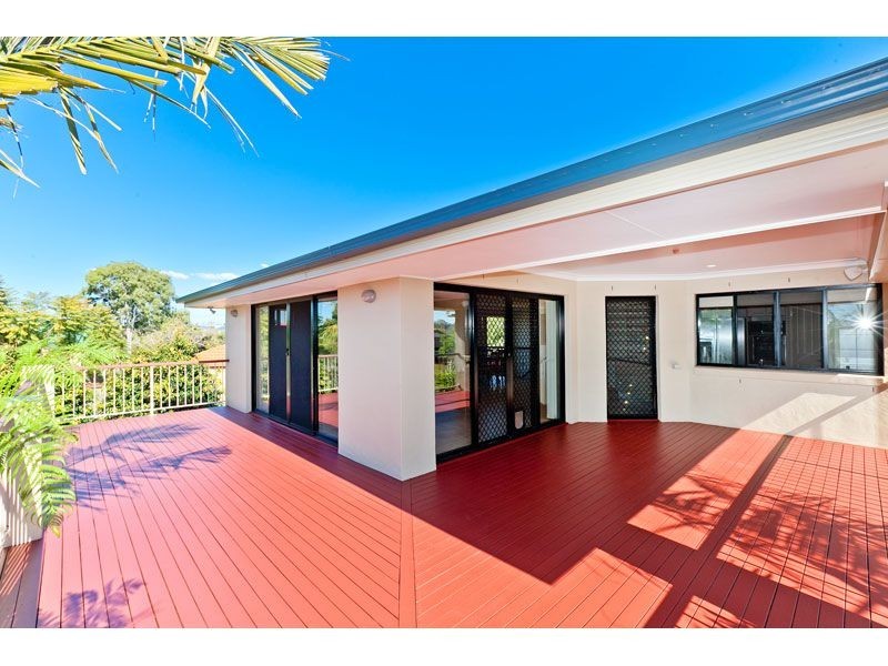 6 Mast Court, Redland Bay QLD 4165