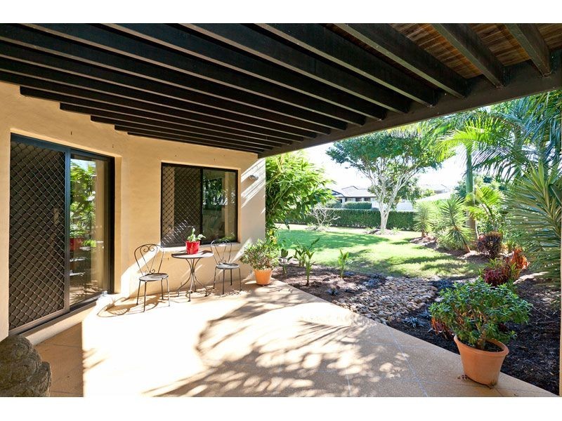 6 Mast Court, Redland Bay QLD 4165