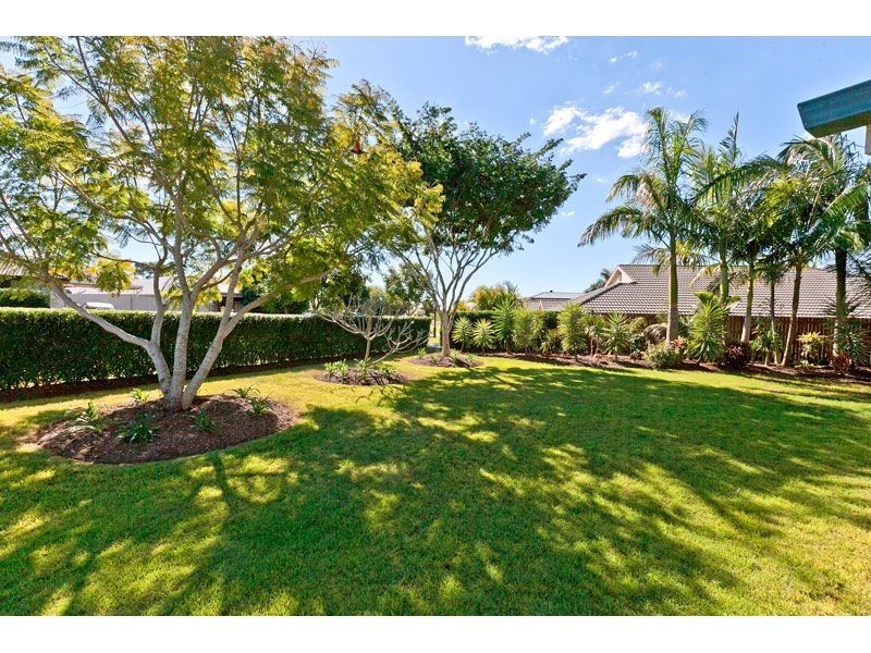6 Mast Court, Redland Bay QLD 4165