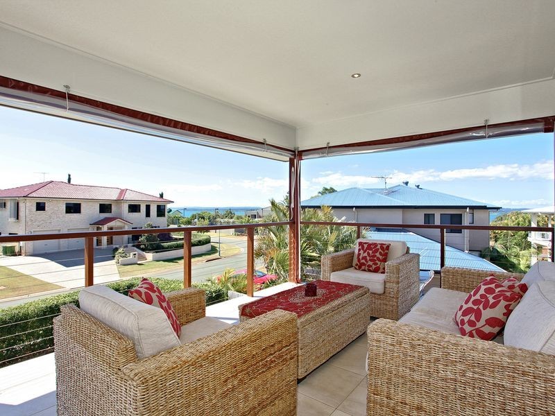 4 Baylink Drive, Redland Bay QLD 4165