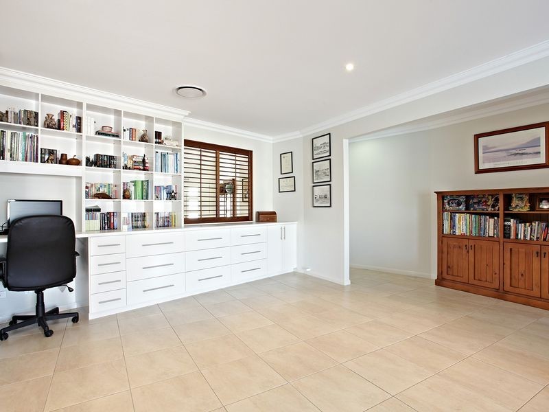 4 Baylink Drive, Redland Bay QLD 4165