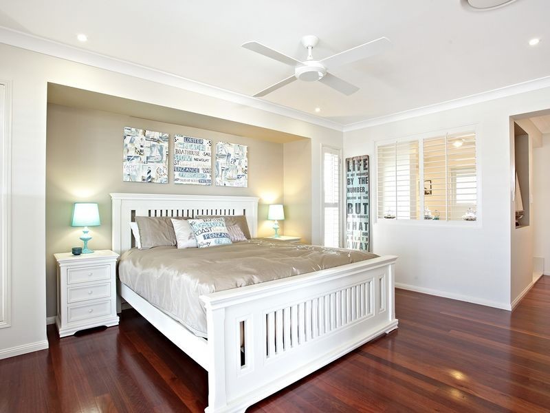 4 Baylink Drive, Redland Bay QLD 4165