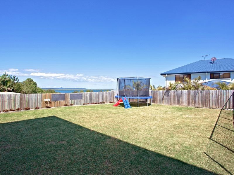 4 Baylink Drive, Redland Bay QLD 4165