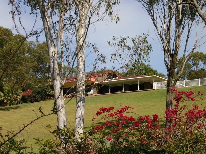 30 Giles Road, Redland Bay QLD 4165