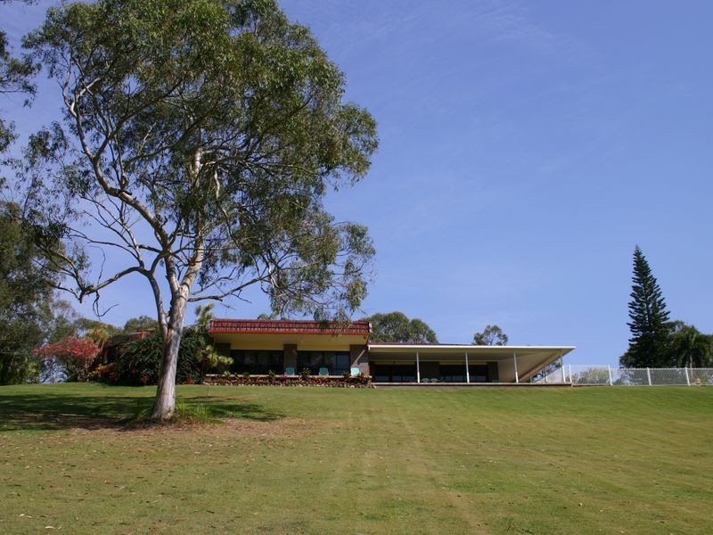 30 Giles Road, Redland Bay QLD 4165