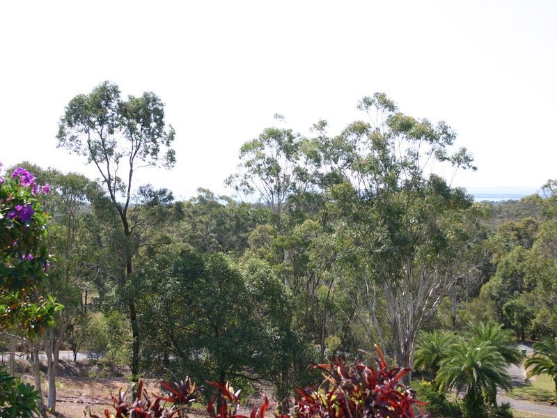 30 Giles Road, Redland Bay QLD 4165