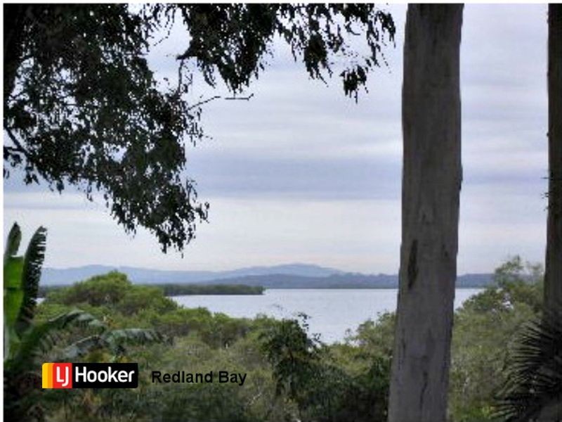 6 McBean Road, Karragarra Island QLD 4184