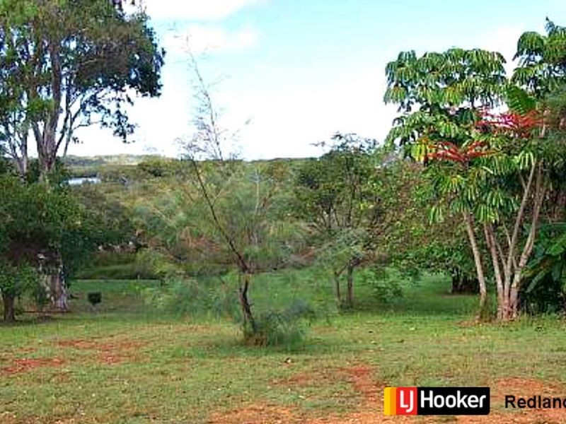 6 McBean Road, Karragarra Island QLD 4184