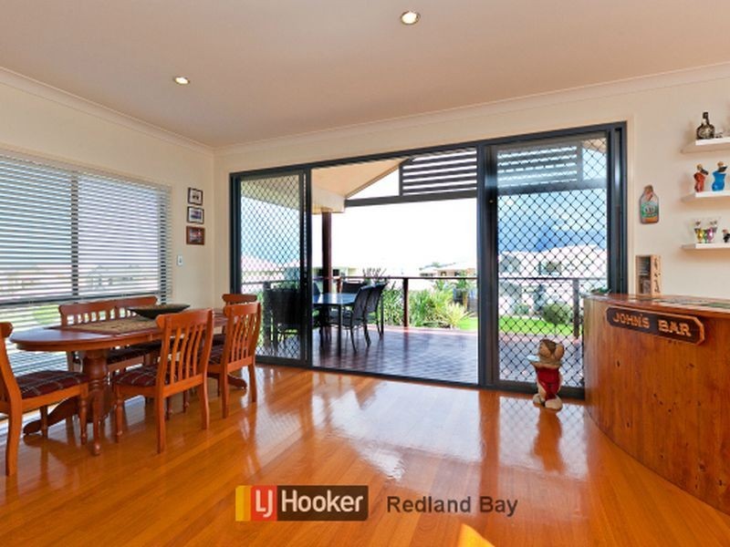 11 Baylink Drive, Redland Bay QLD 4165