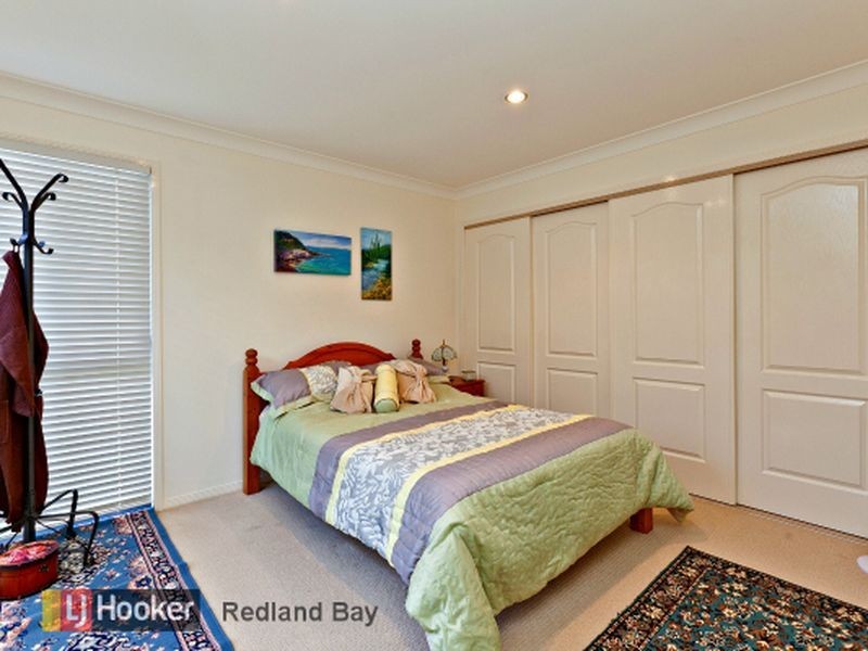 11 Baylink Drive, Redland Bay QLD 4165