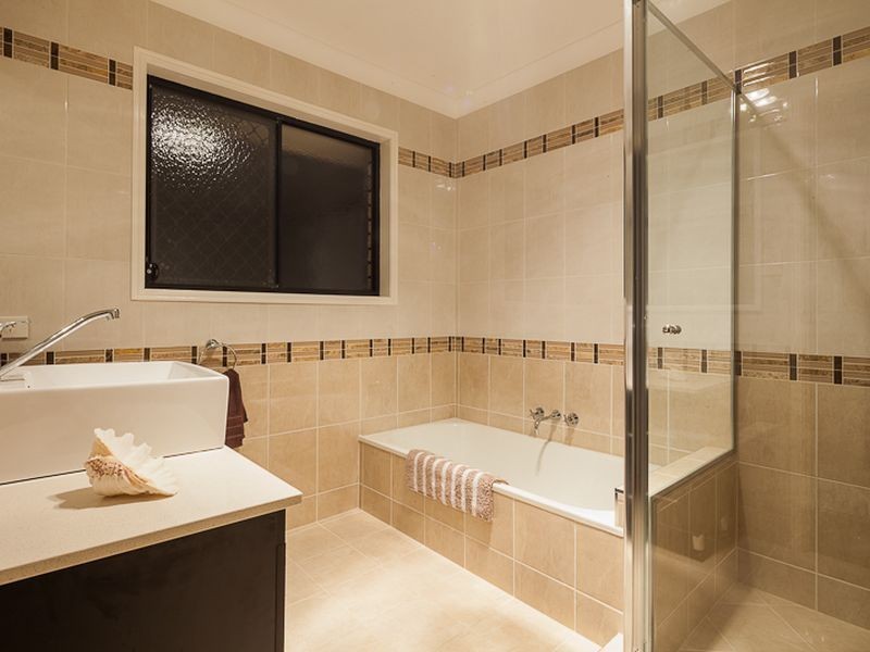 4 Lakefield Drive, Victoria Point QLD 4165