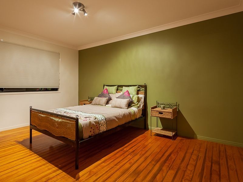 4 Lakefield Drive, Victoria Point QLD 4165