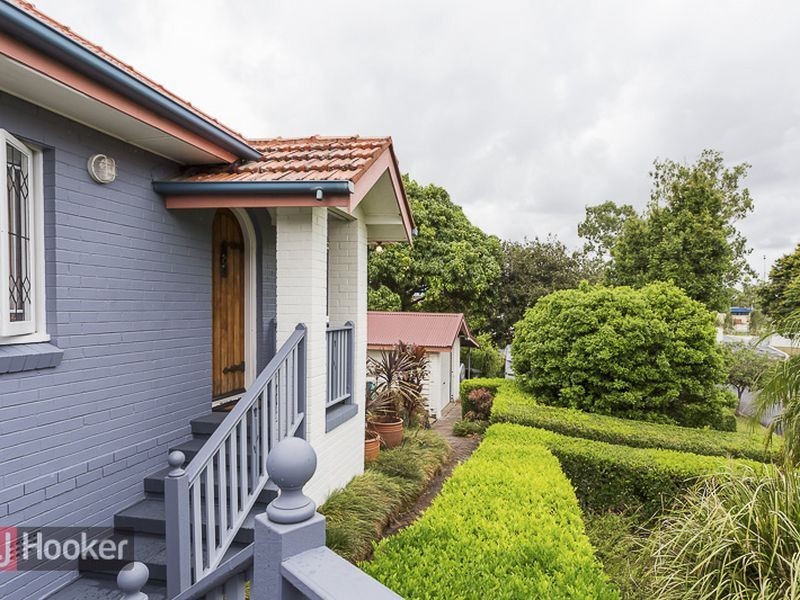 8 Mercer Avenue, Kedron QLD 4031