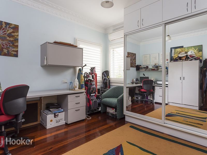 8 Mercer Avenue, Kedron QLD 4031