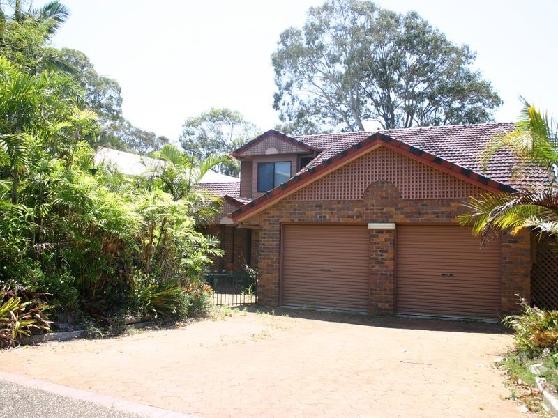71 Esplanade, Redland Bay QLD 4165