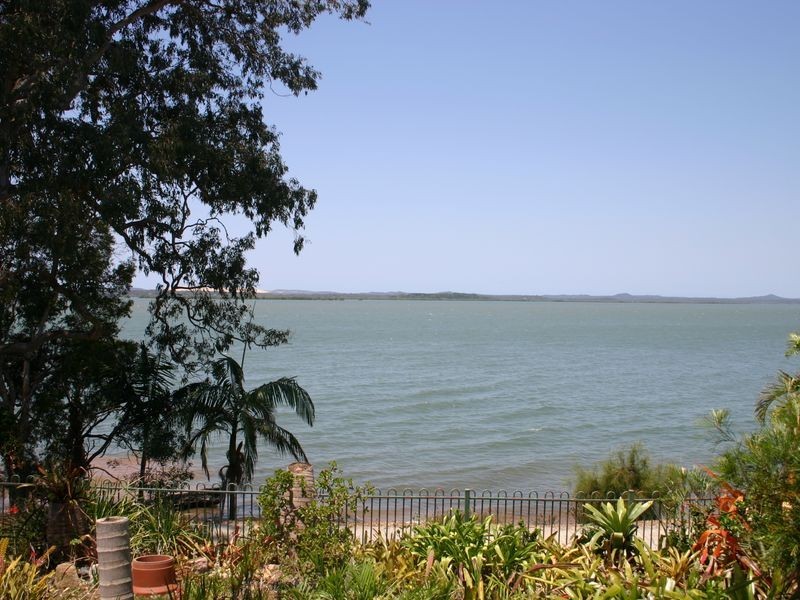 71 Esplanade, Redland Bay QLD 4165