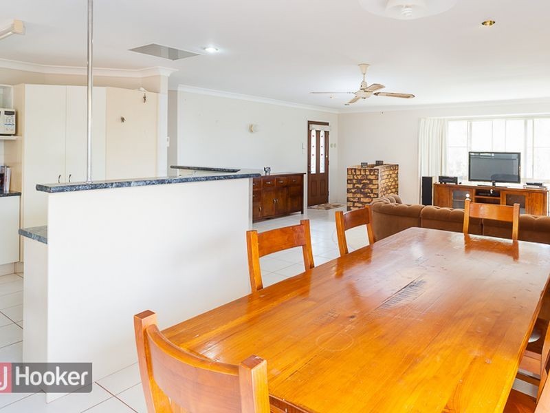 8 Moreton View Parade, Redland Bay QLD 4165