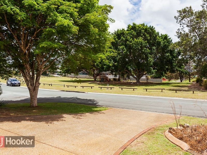 8 Moreton View Parade, Redland Bay QLD 4165