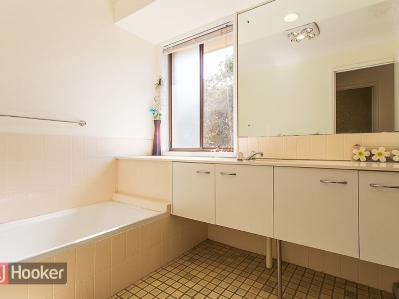 29 Mill Street, Redland Bay QLD 4165