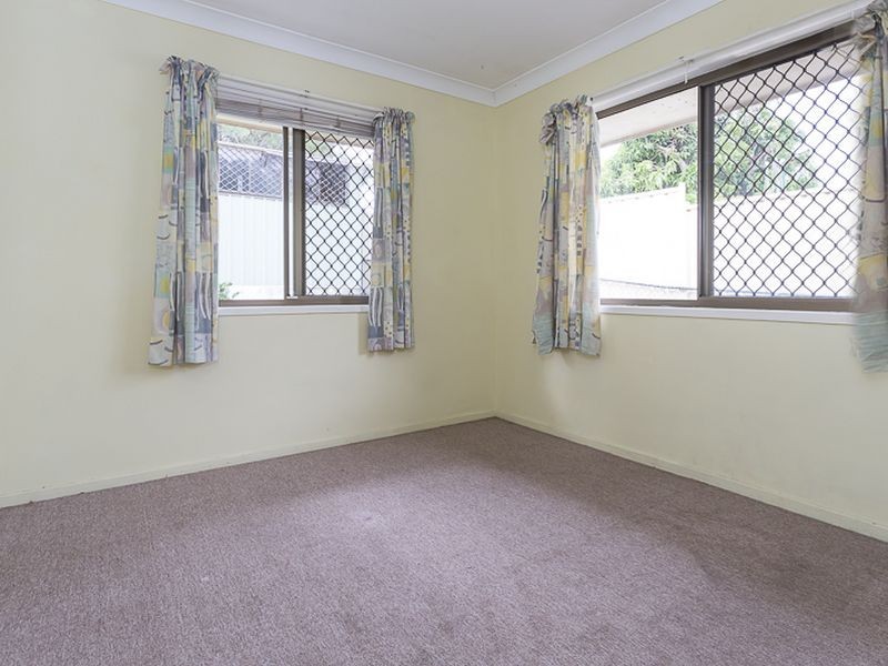13 Pitt Street, Redland Bay QLD 4165