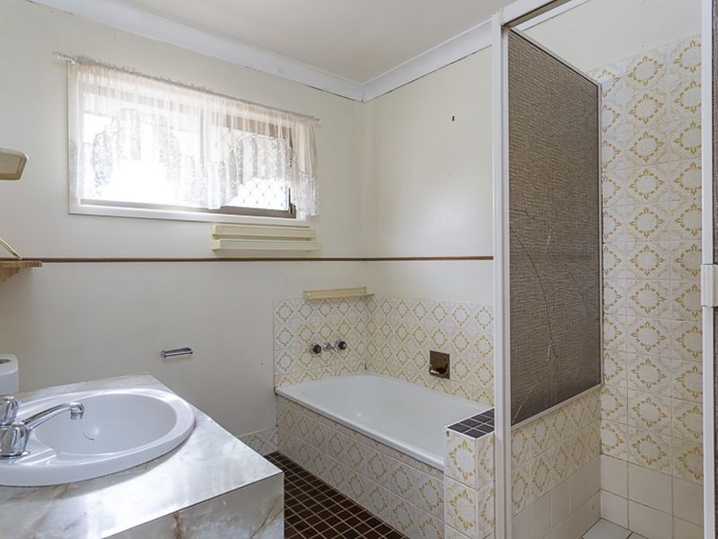13 Pitt Street, Redland Bay QLD 4165