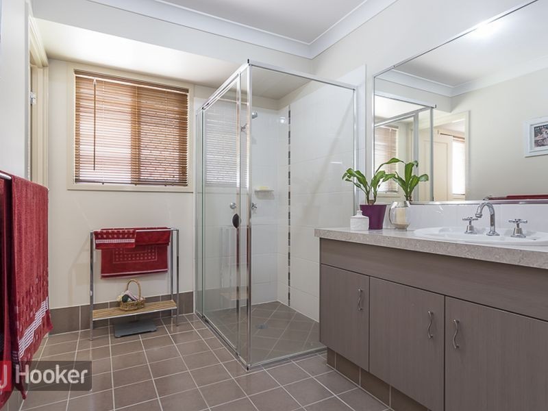 31 Seabrae Drive, Redland Bay QLD 4165