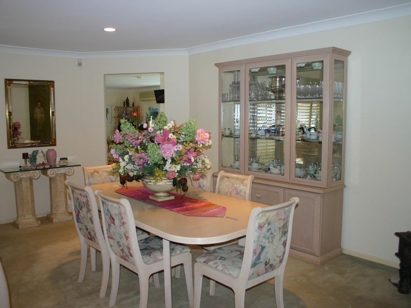 32 Dart Street, Redland Bay QLD 4165