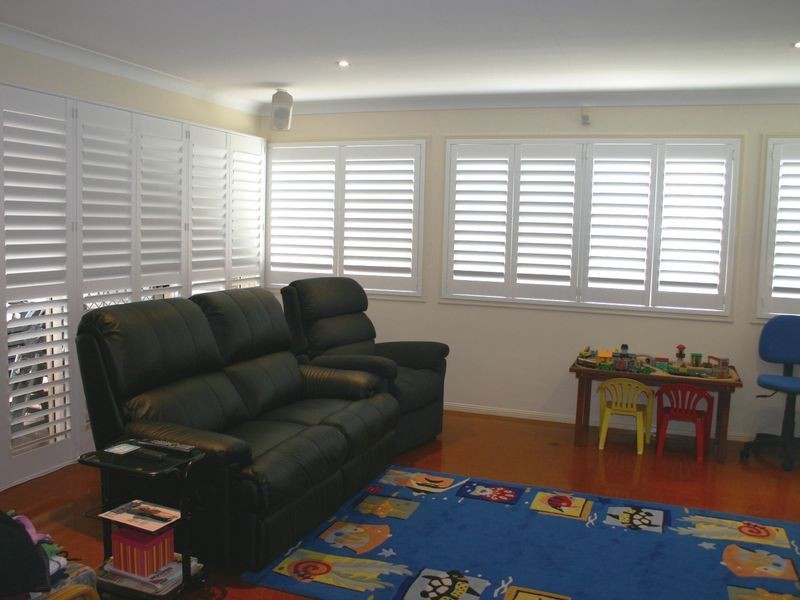 32 Dart Street, Redland Bay QLD 4165