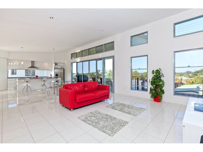 67 Spinnaker Circuit, Redland Bay QLD 4165
