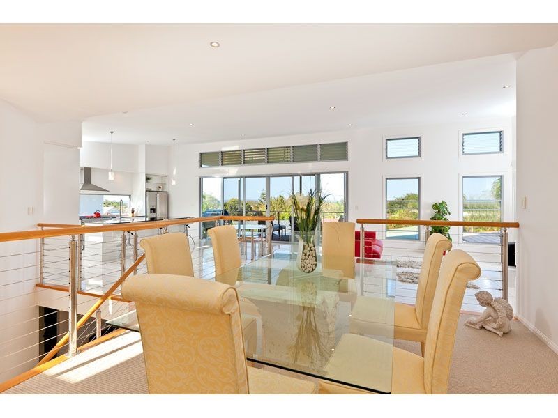 67 Spinnaker Circuit, Redland Bay QLD 4165