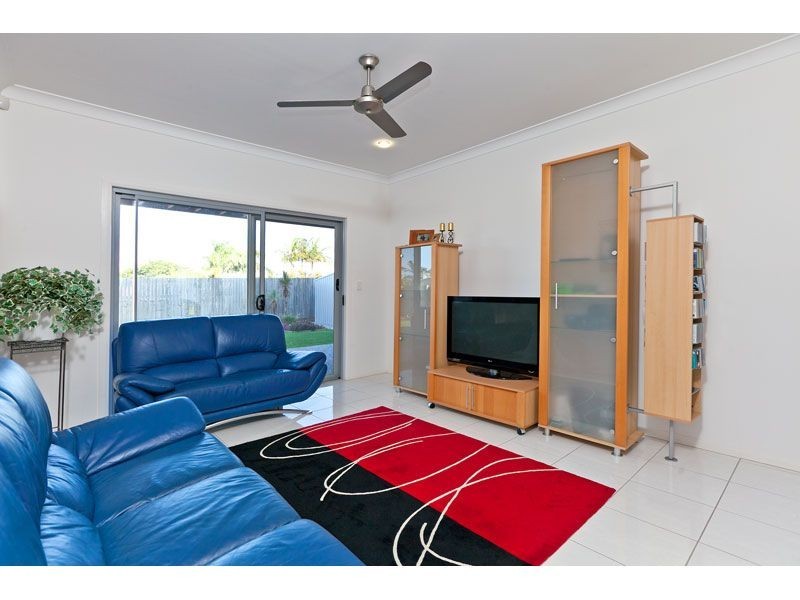 67 Spinnaker Circuit, Redland Bay QLD 4165
