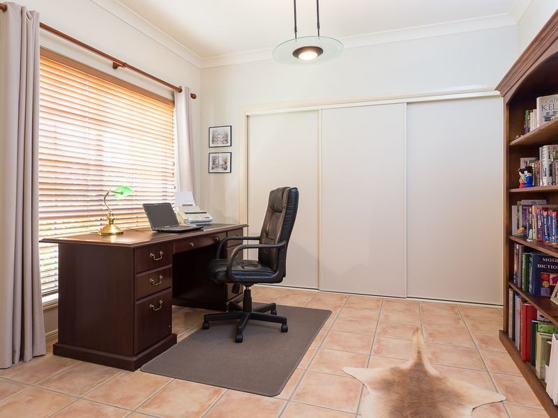 12 Dennison Court, Redland Bay QLD 4165